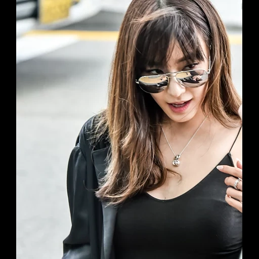 gadis, choi so-yeon, tiffany co, wanita itu cantik, rambut dakota johnson