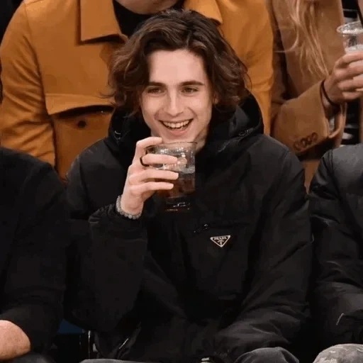 stroke, timothy sharame, 2022 timothy chalamet, timothy chalame paparazzi 2020