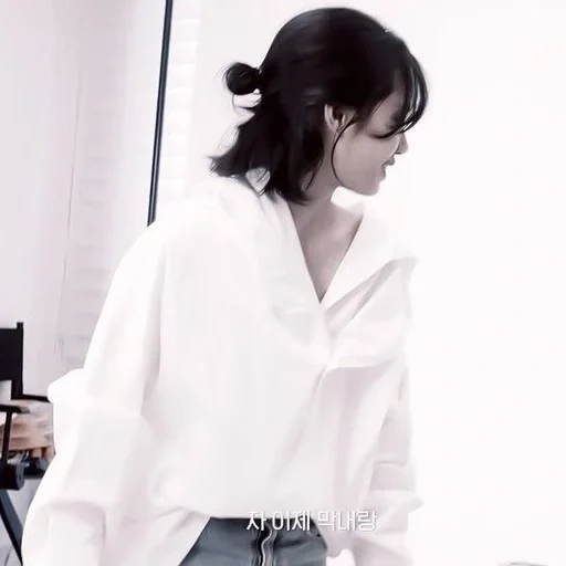 white blouse, white shirt, women's shirt, oversize shirt, white oversize shirt