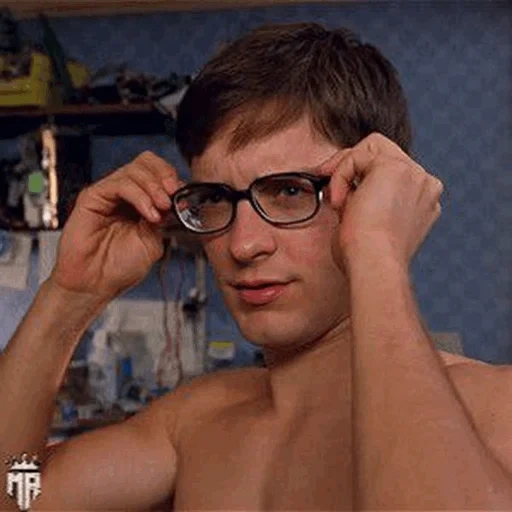 gafas de meme, limpie las gafas, spider-man 2002, frotar el meme de las gafas, peter parker usa gafas de expresión