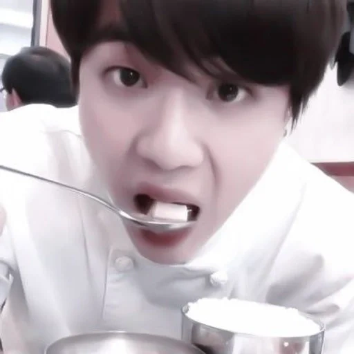 jungkook, bts jin, jin makan bts, bts jungkook, makan jin jungkook