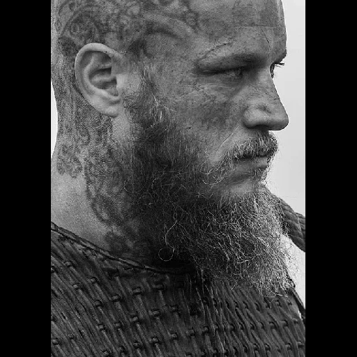 ragnar lodbrok, ragnar lodbrok es calvo, vikingos ragnar lodbrok, perfil de ragnar lodbrook, ragnar lodbrook bald perfil