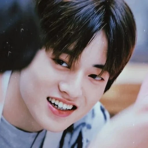 jungkook, jung jungkook, hoseok bts, jungkook bts, sorriso de jungkook