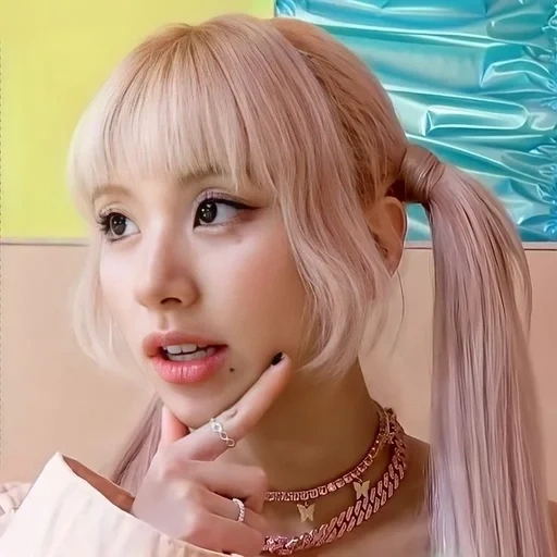 junge frau, zhou zyuy, ariana grande, gwsn sorn mema, schöne mädchen