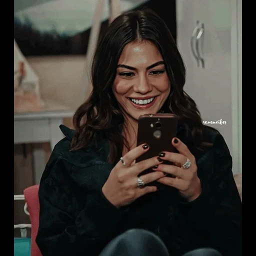 filles, erkenci ku, demet özdemir, demet ozdemir 2020, demet özdemir sourit