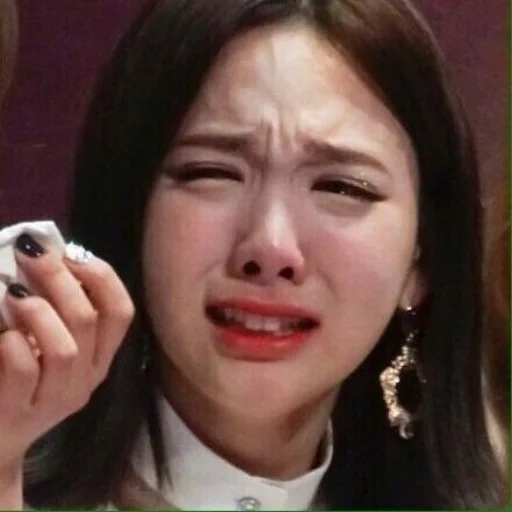asian, crying meme, new dramas, a tearful face, the girl is the idol crying
