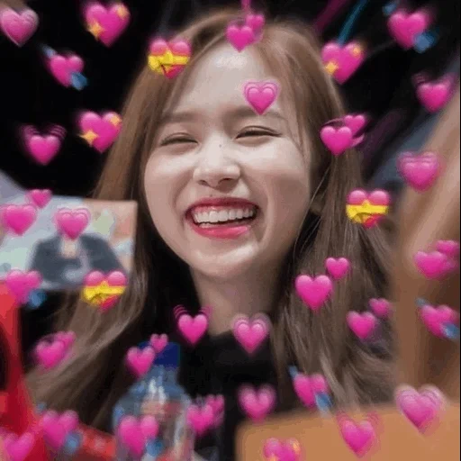 twice, they hired it, heart line, mina twis smiles, tweiss heart meme