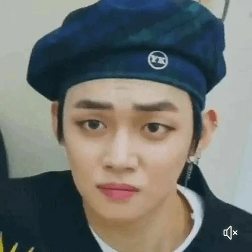 qi ming, zheng zhongguo, bangtan boys, idol beret, descendants of the kim min-seok sun