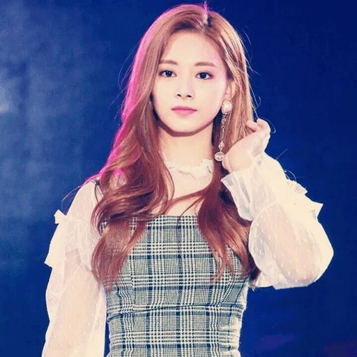 zhou zyuy, zweimal tzuyu, hahn tribut, jennie blackpink, tzuyu zweimal vermissen