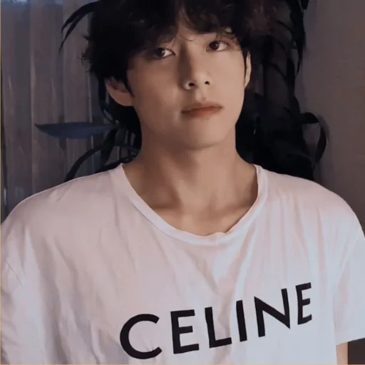 tai heng, zheng zhongguo, kim tae-hyun, taehyung kim, curly hair taiheng 2020