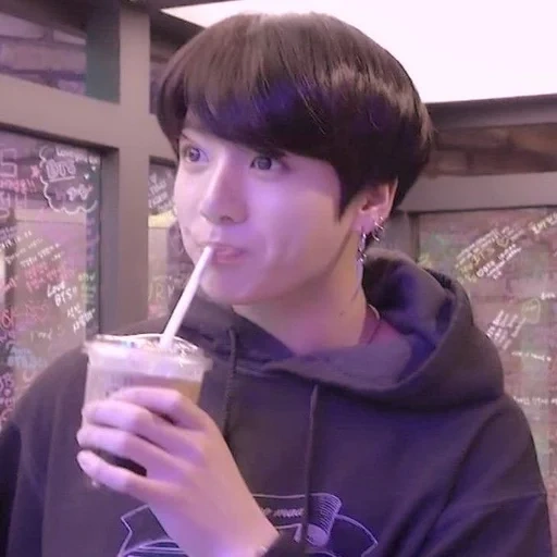 jungkook, bts jungkook, jung jungkook, jungkook bts, bts jungkook drinks