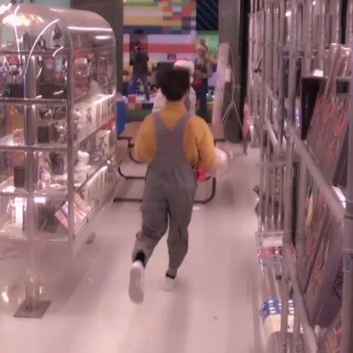 jungkook, solicitud, jung jungkook, en el supermercado, jungkook tiny boy