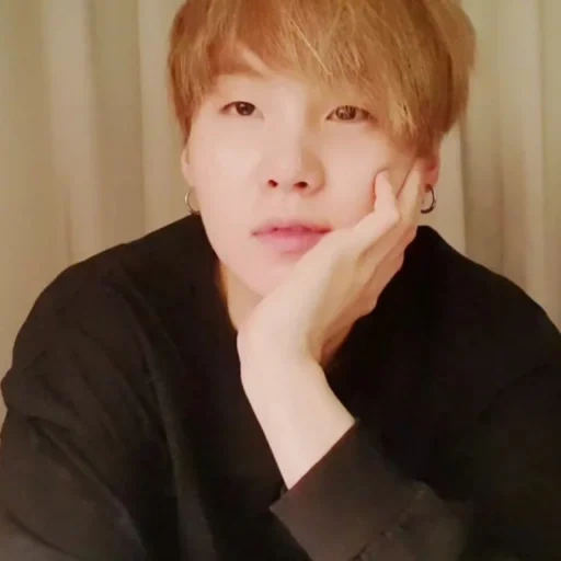 suga, yoongi, min yongi, yoongi bts, min yongi suga