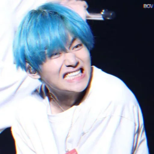 vi bts, kim tae-hyun, tahen oscar, bts blue hair gin, bts teihen blaues haar