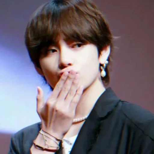 taehyung, чон чонгук, ким тэ хён, taehyung bts, ким тэхён маллет