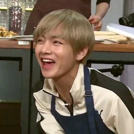 taehyung, kim tae hyun, boys di bangtan, taehyung bts, kim taehyung smile