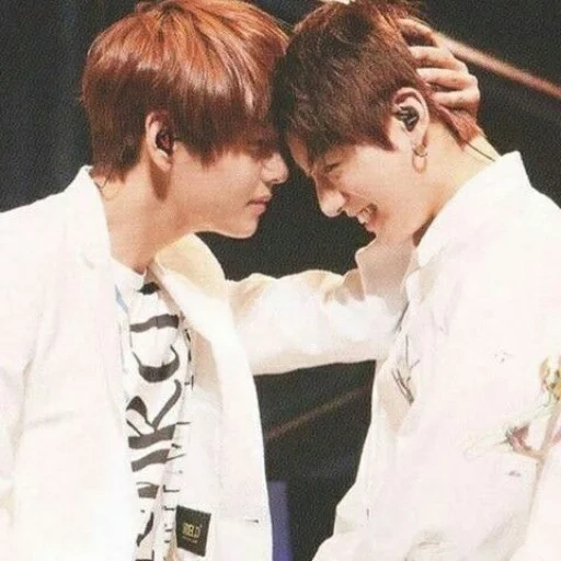 taekook, тэхён чонгук, тэхен чонгук, ким тэхён чон чонгук, ким тэхён чон чонгук обнимаются