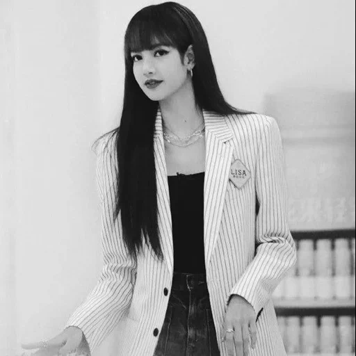 gadis, snow white, fashion korea, lalisa manoban 2020