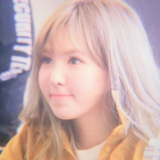 orang asia, gadis, orang, gaya rambut korea, wendy red velvet plastic nose