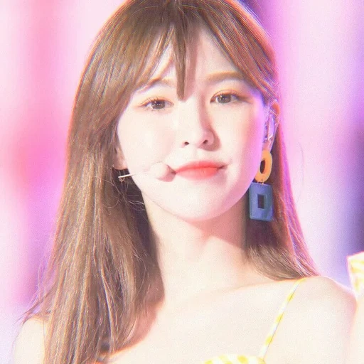 kanselji, irene beludru merah, gadis asia, wendy red light corduroy 2019, wendy red velvet wind