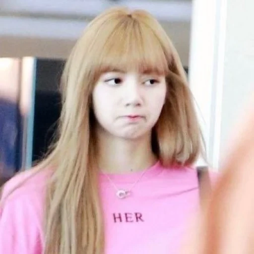 petite fille, poudre noire, favorite ahra, lisa blackpink, jolie fille