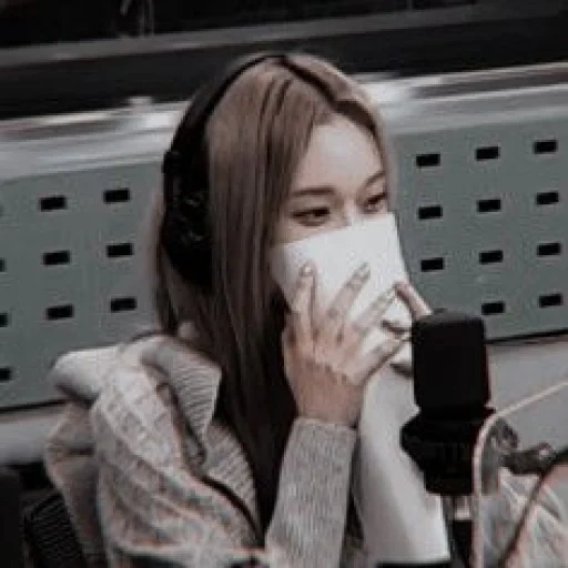 clc, the girl, emotional, clc yeeun, crying schönheiten k-drama amino