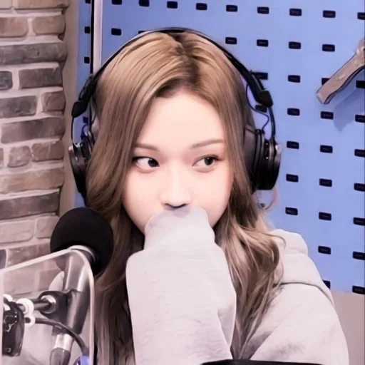 menina, ypux xupc, estúdio kbs, pássaro de inverno sulan, cheun izone cheren itzy