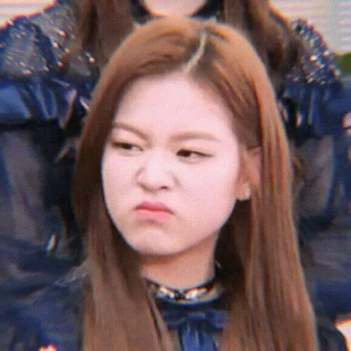 cara, gaya rambut, jisu blackpink, jenny blackpink, jenny blackpink no se maquilla