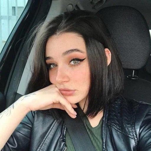 giovane donna, donna, tagli di capelli, ragazza corta capelli, mia michele alves senza trucco