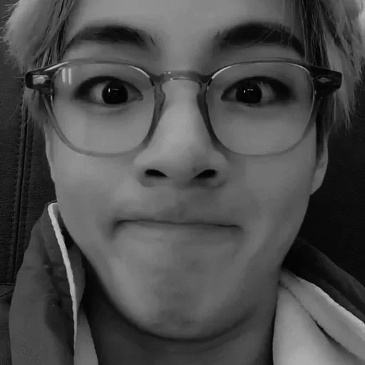 ким тэ хён, taehyung kim, taehyung selca, михаил боярский, республика корея