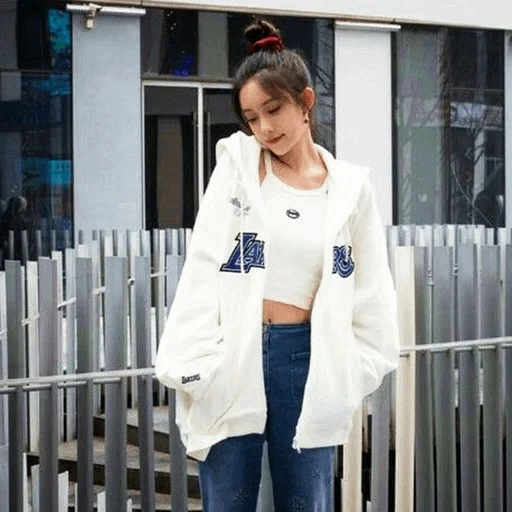 la moda, gli asiatici, la moda coreana, lo stile coreano, ragazza coreana