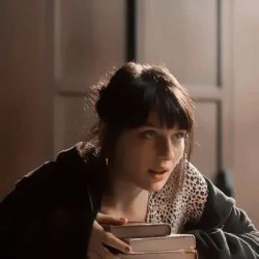 full, mariam, photo 4, felicity jones 2021, ksenia katalymova robber petersburg