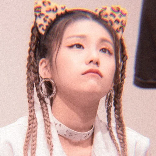 itzy yuna, not why itzy, japanese hairstyle, asian beauty, asian hairstyle