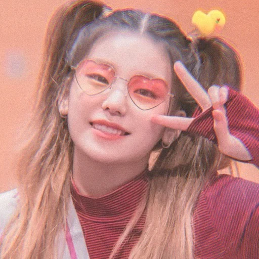 twice, girl, little girl, itzy yeji, korean beauty