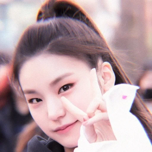 junge frau, yeji itzy, yoji itzy, abonnenten, hwang ye ji iphone