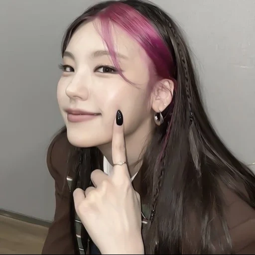 лайка, человек, l i f e, yeji itzy, itzy yuna