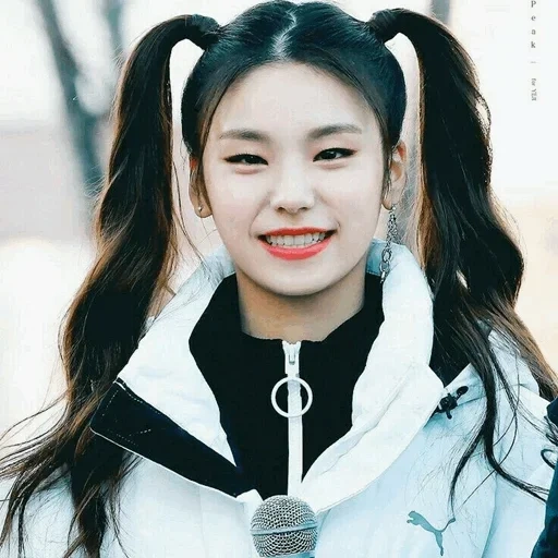 yeji itzy, menina asiática, cabelo asiático, linda garota asiática