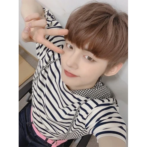 тэхен, нам тэхён, чхве ёнджун, bangtan boys, yeonjun selca