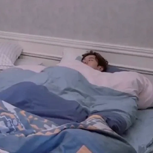 человек, интерьер, в постели, спящая жена, уставшая девушка
