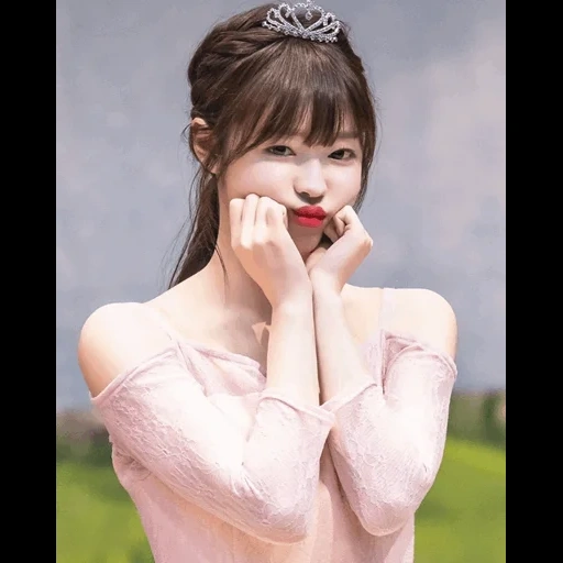 moda coreana, alin minha garota, ator coreano, yooa oh my girl 2019, dentes de menina coreana