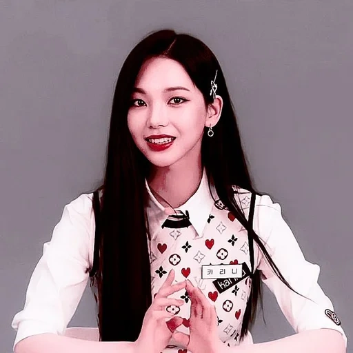 karina aespa, jisoo blackpink, blackpink jennie, chicas coreanas, lana idol rusia produce camp 2020