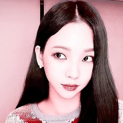 asiatico, nayeon, giovane donna, twis solo, nuan due volte