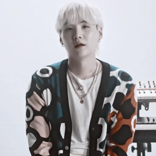 suga, yoongi bts, anak laki laki bangtan, min yongi bts, ab6ix jeon woong