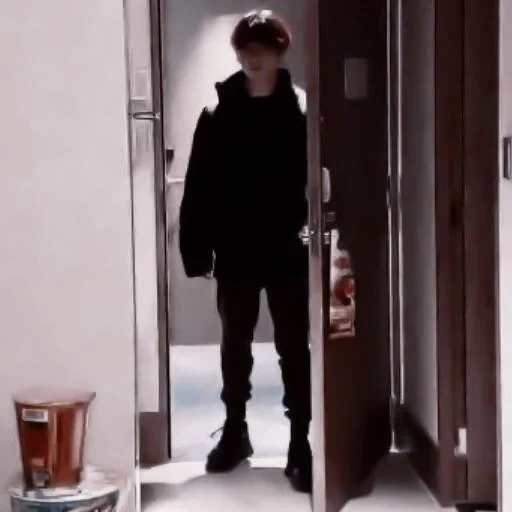 legs, jung jungkook, jungkook tiny, jungkook bts, bangtan boys