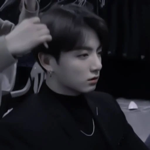 jungkook, jungkook emo, jung jungkook, bts jungkook, meninos de bangtan