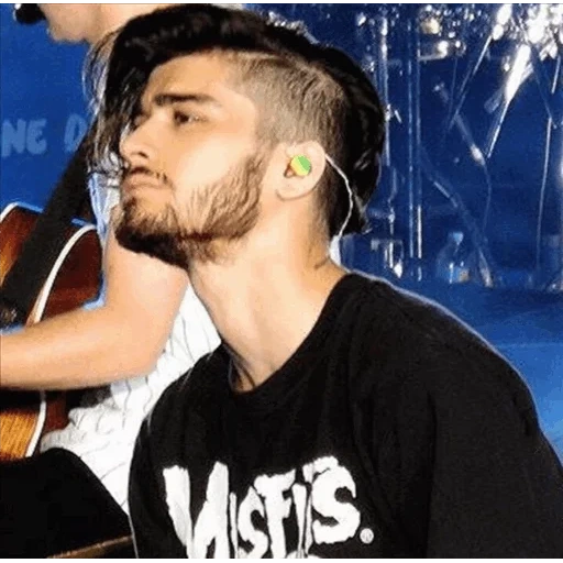 zane malik, louis tomlinson, taglio di capelli zane malik, testa top di zane malik, zane malik tail